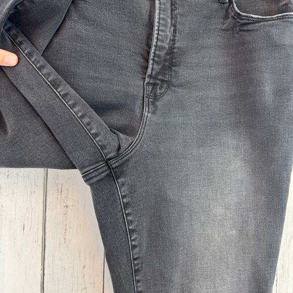 Good American Black271 Classic Slim-Straight Raw Step-Hem Jeans Plus Size 15 - Picture 4 of 14